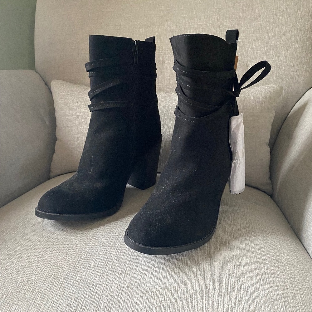 Black boots